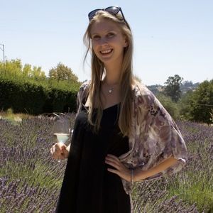 Meet your Posher, Anna